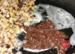 香菇炸酱面的做法图解2
