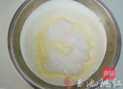 黄桃奶油蛋糕的做法图解3