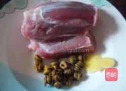 石斛炖瘦肉汤的做法图解1