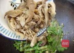 扁豆炒鲜蘑的做法图解6