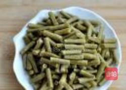 酸豆角炒排骨的做法图解12