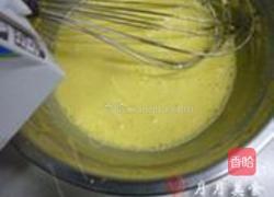 草莓酸奶慕斯卷的做法图解3