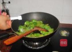 腊肉炒苦瓜的做法图解6