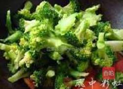 番茄炒西兰花的做法图解4