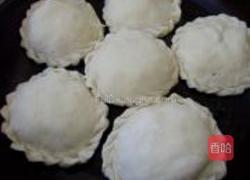 素馅发面馅饼的做法图解6
