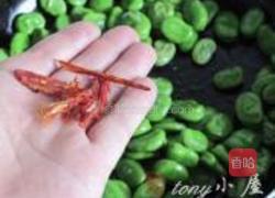 香葱爆蚕豆的做法图解5