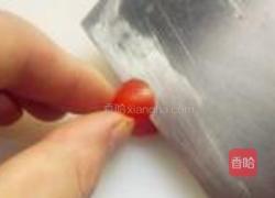 圣女果小兔子的做法图解3