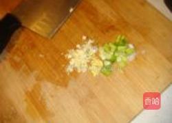 芽菜肉丁拌面的做法图解2