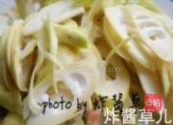 酸菜炒鲜笋的做法图解2