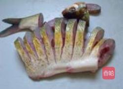 孔雀开屏鱼的做法图解2