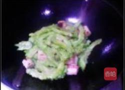 蟹肉棒炒苦瓜的做法图解4