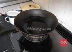 油炸蚕蛹的做法图解3