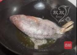豆腐炖鱼的做法图解1