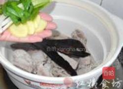 紫灵芝炖排骨的做法图解7