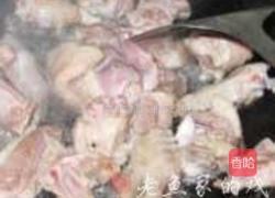 桔皮土鸭萝卜汤的做法图解1