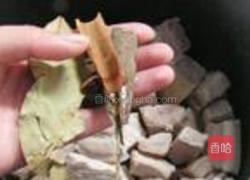 五花肉烧芋仔的做法图解4