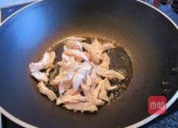 XO酱鸡丝炒菜花的做法图解1