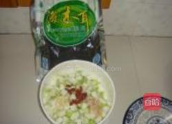 西葫芦枸杞汤的做法图解1