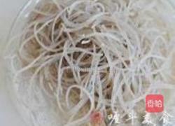 肉末黄豆芽炒粉条的做法图解2