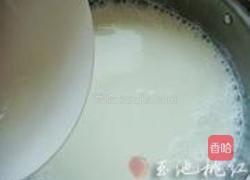 牛奶蜜豆冰糕的做法图解2
