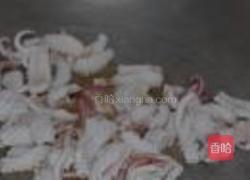酸菜炒鱿鱼的做法图解5
