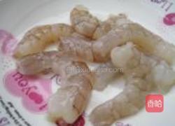 虾球西兰花的做法图解2