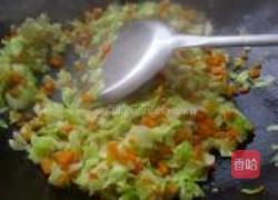 胡萝卜包菜炒饭的做法图解5