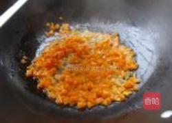 胡萝卜包菜炒饭的做法图解3