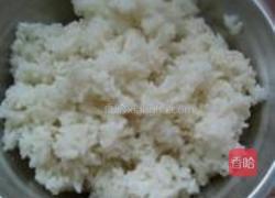 胡萝卜包菜炒饭的做法图解1