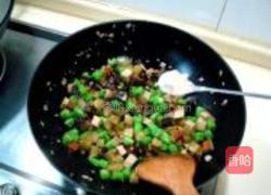 香干尖椒炒酱菜的做法图解8