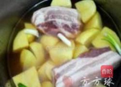 蕨菜扣肉的做法图解3