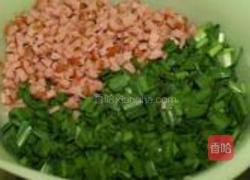 韭菜火腿肠煎饼的做法图解1