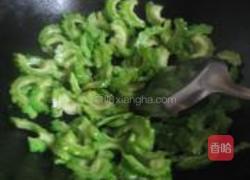 香芥苦瓜的做法图解3