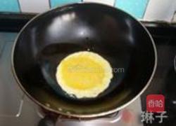 芹菜叶炒三鲜的做法图解4