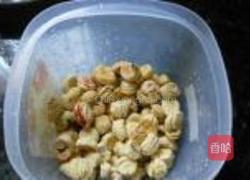 广式花生蛋黄粽的做法图解4