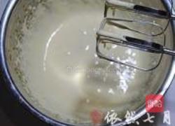 玫瑰果冻荔枝慕斯的做法图解2