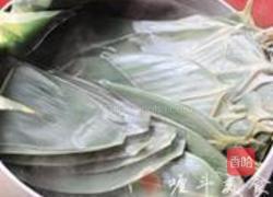 花生蜜枣粽子的做法图解1