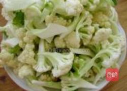 香菇烧菜花的做法图解1