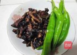 青椒炒豆豉的做法图解1