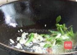 罗勒炒海虹的做法图解3