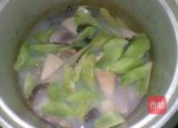 莴笋咸肉煮笋片的做法图解4