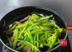 黄花小炒的做法图解6