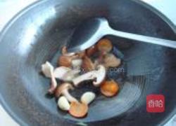 日式油麸煲的做法图解4