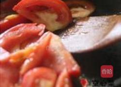 番茄土豆炖饺子的做法图解3
