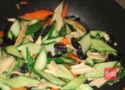 腐竹烩时蔬的做法图解4