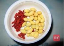 银耳木瓜甜汤的做法图解2
