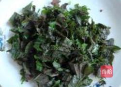 紫苏鸡蛋盒子的做法图解2