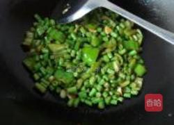 青辣椒炒长豆角的做法图解5