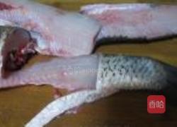 铁锅煎烧豆腐鱼的做法图解1