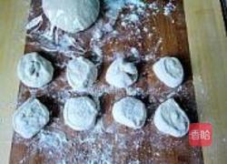 豇豆馅水煎包的做法图解8